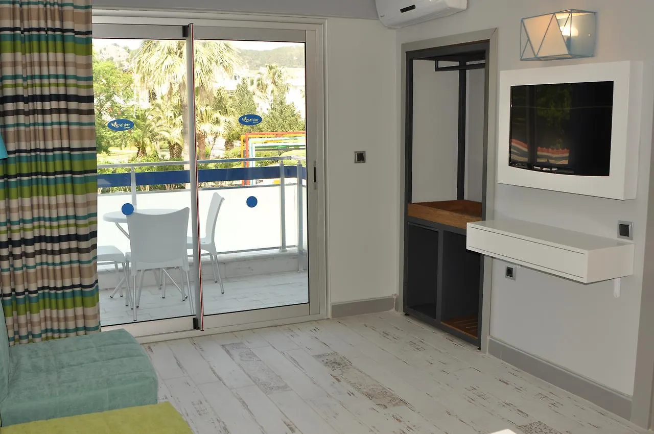 Aparthotel Exelsior Junior